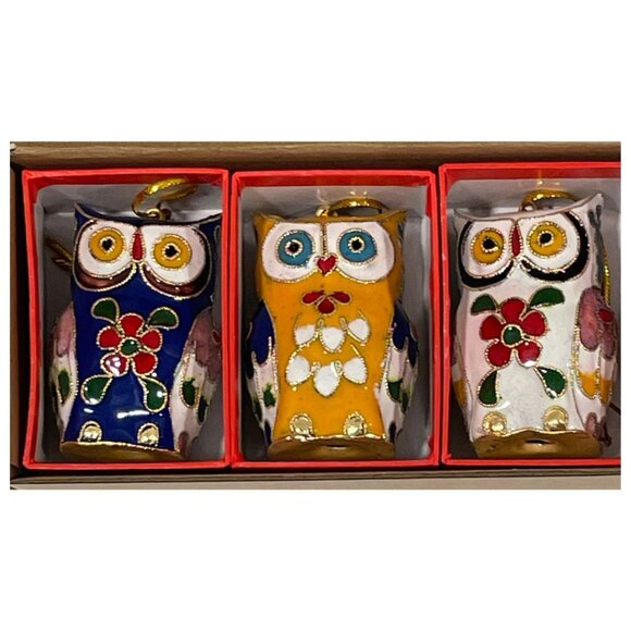 (NEW) Collectible ENAMEL CLOISONNE OWLS Set of 3 Hanging Ornaments - Picture 2 of 9